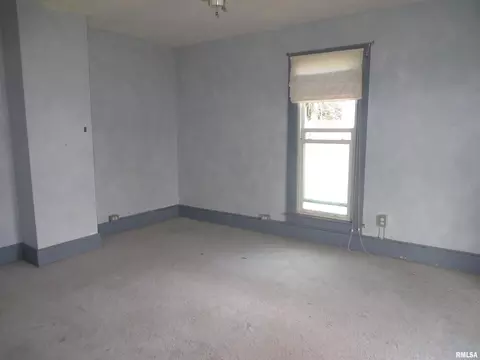 831 Broadway St, Hamilton, IL 62341 photo 15