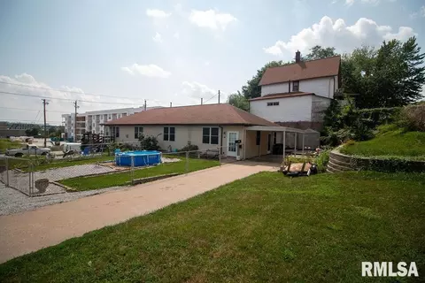 522 Farnam St #2, Davenport, IA 52803