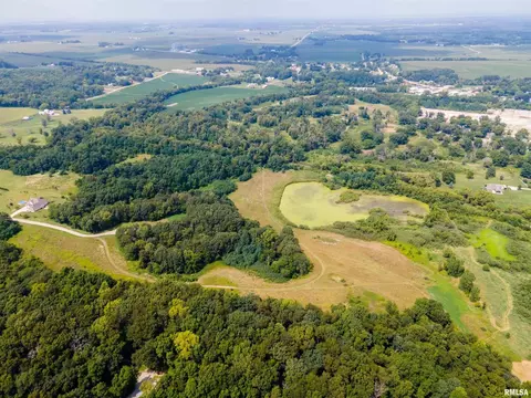 13514 Deer Trace Dr, Morrison, IL 61270 photo 2