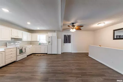507 Bainbridge Rd, Marion, IL 62959 photo 8