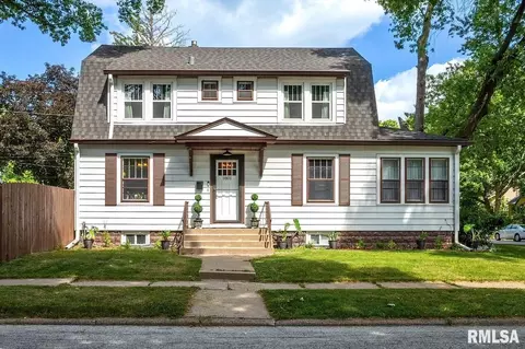 1801 Forest Rd, Davenport, IA 52803