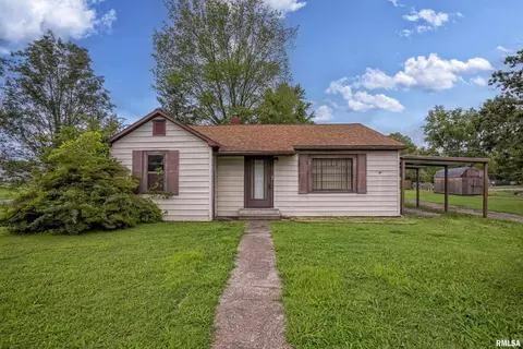 501 W Murray St, Sesser, IL 62884