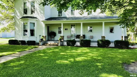 1536 60th Ave, Aledo, IL 61231