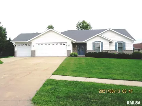 206 Sunrise Dr, Tipton, IA 52772