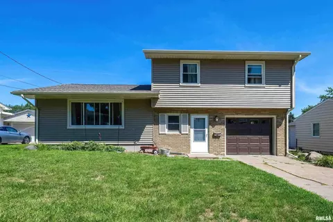 3244 W Colorado St, Davenport, IA 52804