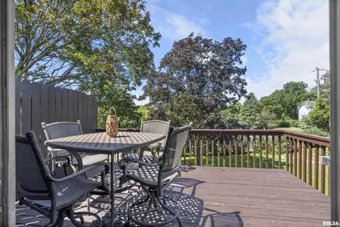 1103 35th St, Moline, IL 61265 photo 24