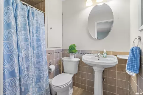 1103 35th St, Moline, IL 61265 photo 13
