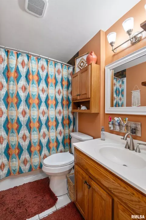 5107 48th St #A, Moline, IL 61265 photo 20