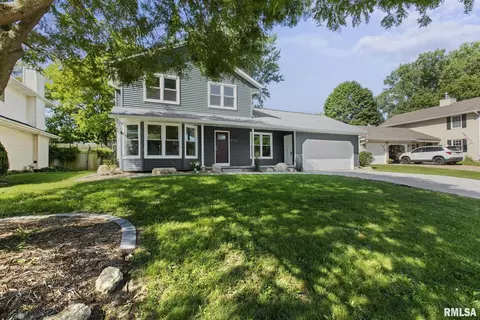 4130 Aspen Hills Dr, Bettendorf, IA 52722