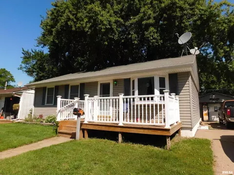 1119 46th Ave, East Moline, IL 61244