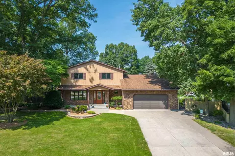 4220 N 172nd St, East Moline, IL 61244