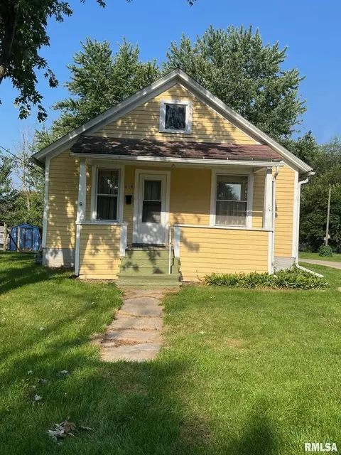 219 Maple Ave, Kewanee, IL 61443