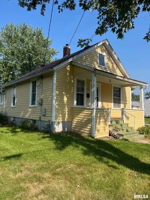 219 Maple Ave, Kewanee, IL 61443 photo 4
