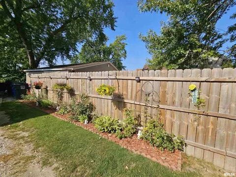 1548 15th Ave, Moline, IL 61265 photo 6