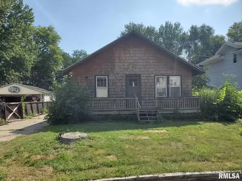 1227 Albany St, Erie, IL 61250