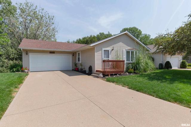 3218 Covington Dr, Davenport, IA 52806