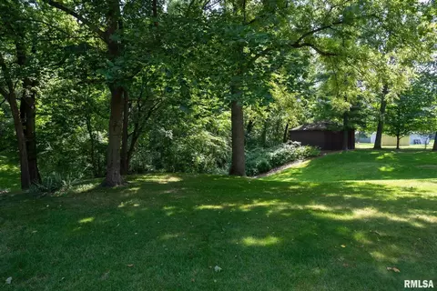 3414 40th St, Moline, IL 61265 photo 22