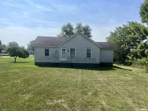 3210 38th Ave, Moline, IL 61265