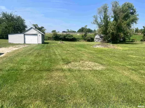 3210 38th Ave, Moline, IL 61265 photo 4