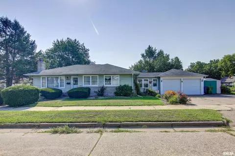 1805 Iowa Ave, Clinton, IA 52732