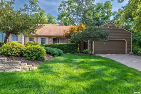 29 Thornwood Ct, Rock Island, IL 61201