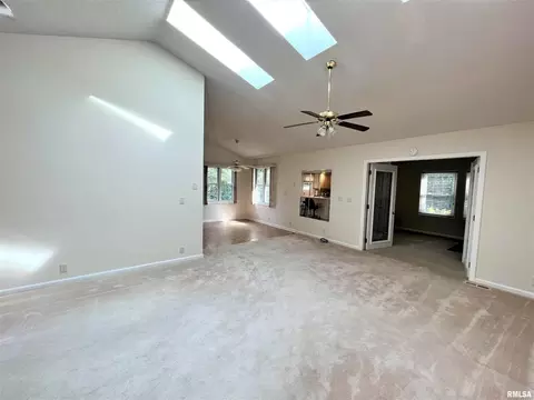 500 Whippoorwill Ln, Marion, IL 62959 photo 4