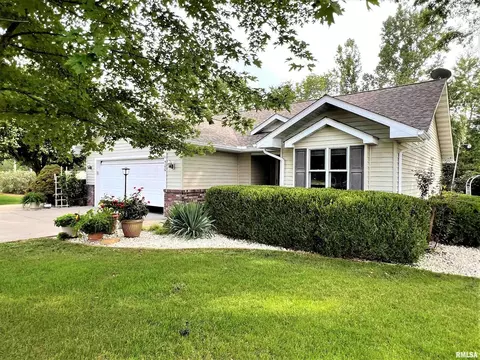 500 Whippoorwill Ln, Marion, IL 62959