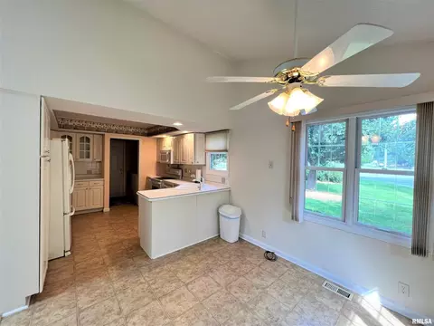 500 Whippoorwill Ln, Marion, IL 62959 photo 13