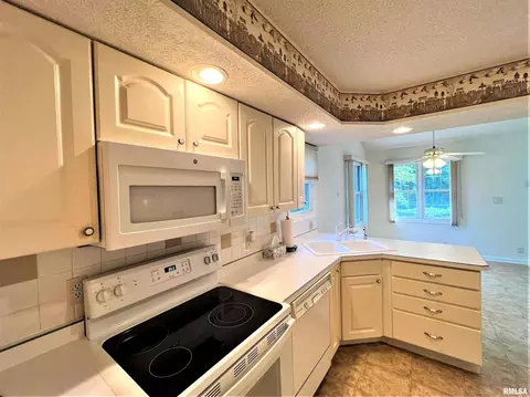 500 Whippoorwill Ln, Marion, IL 62959 photo 9