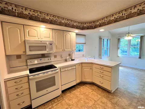 500 Whippoorwill Ln, Marion, IL 62959 photo 11