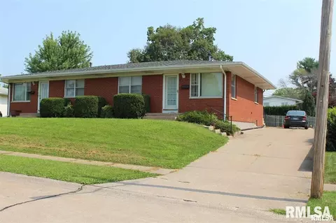4119 4121 36th Ave #2, Moline, IL 61265