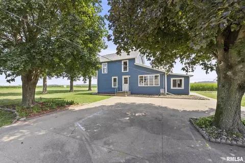215 110th Ave, New Boston, IL 61272