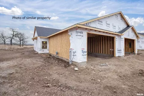 141 Beacon Harbor Cir, East Moline, IL 61244