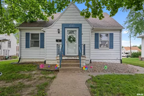 2126 W 18th St, Davenport, IA 52804