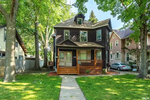 126 W Central Park Ave, Davenport, IA 52803