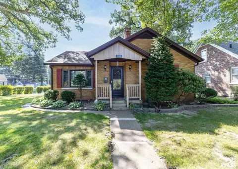 1154 20th Ave, East Moline, IL 61244