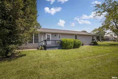 905 N State St, Marion, IL 62959