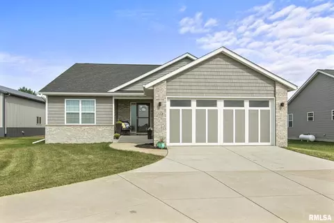 201 S Buttermilk Rd, Eldridge, IA 52748