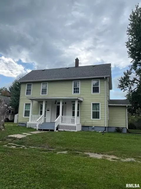 301 Payson St, Kewanee, IL 61443 photo 2