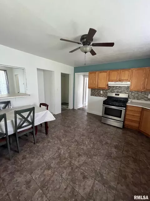 301 Payson St, Kewanee, IL 61443 photo 14