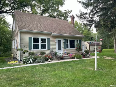 3410 Hobson Ave, Davenport, IA 52802
