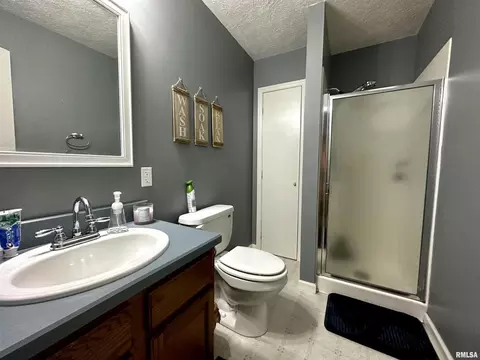 602 S Beacon Ave, Broughton, IL 62817 photo 26
