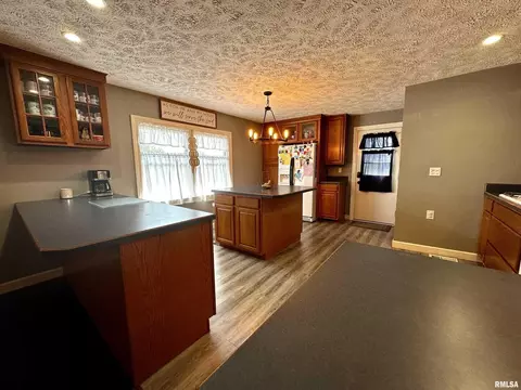 602 S Beacon Ave, Broughton, IL 62817 photo 17