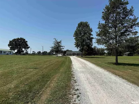 602 S Beacon Ave, Broughton, IL 62817 photo 68