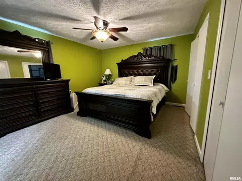 602 S Beacon Ave, Broughton, IL 62817 photo 28