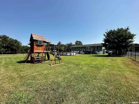 602 S Beacon Ave, Broughton, IL 62817 photo 58