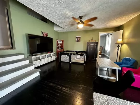 602 S Beacon Ave, Broughton, IL 62817 photo 6