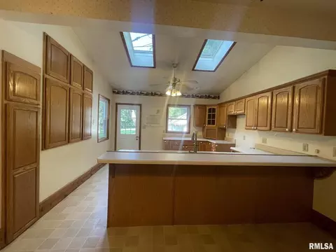 620 NW 3rd Ave, Galva, IL 61434 photo 11