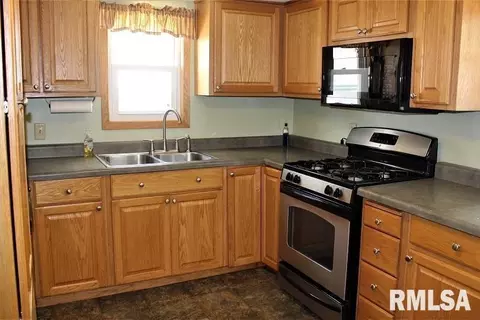 1206 Roseview Ave, Kewanee, IL 61443 photo 9