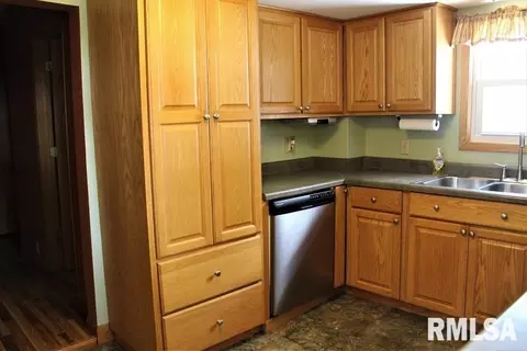 1206 Roseview Ave, Kewanee, IL 61443 photo 11